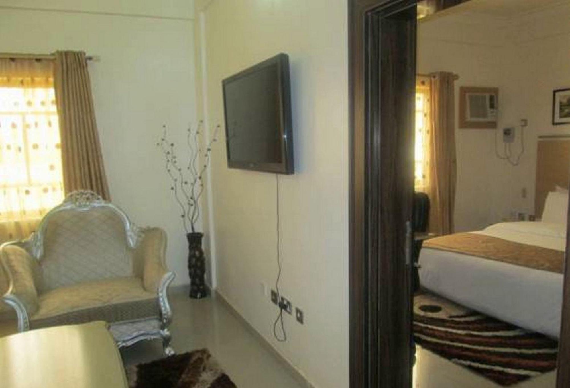 Room In Lodge - Ayalla Hotels And Suites Абуджа Экстерьер фото